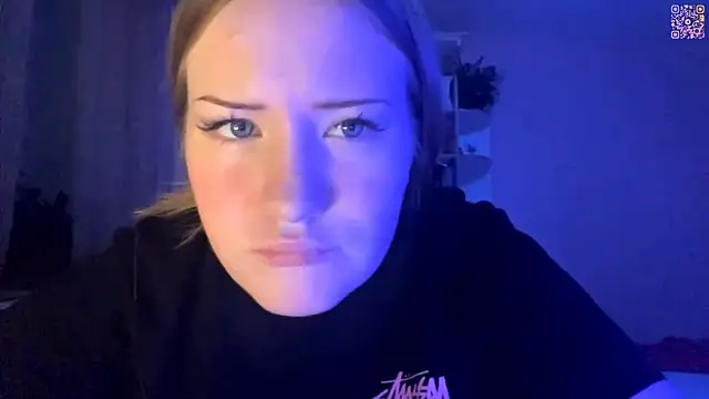 PandaFluff's cam snapshot