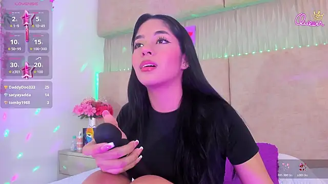 _kyraa_'s cam snapshot