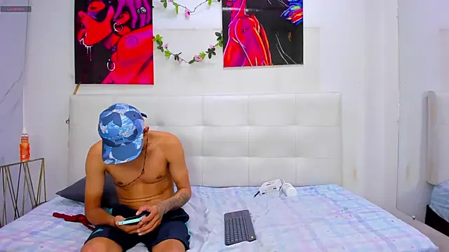 ahsly78alejandro's cam snapshot