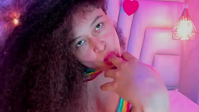 IrinaVoshh_'s cam snapshot