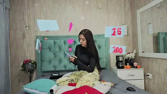 Marcelaa_fox's cam snapshot