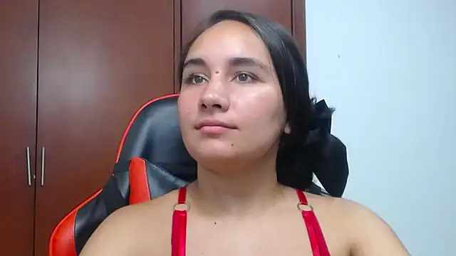 Maylin_horny19's cam snapshot