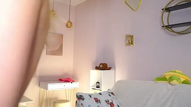 SunnivaCovil live sex cam