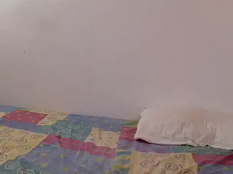 bombom69_'s cam snapshot