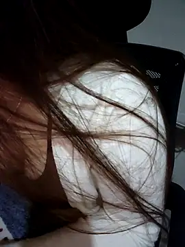 aki_zz69's cam snapshot