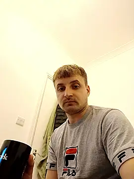 Levarboy's cam snapshot