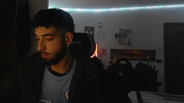 maestroboris95's cam snapshot