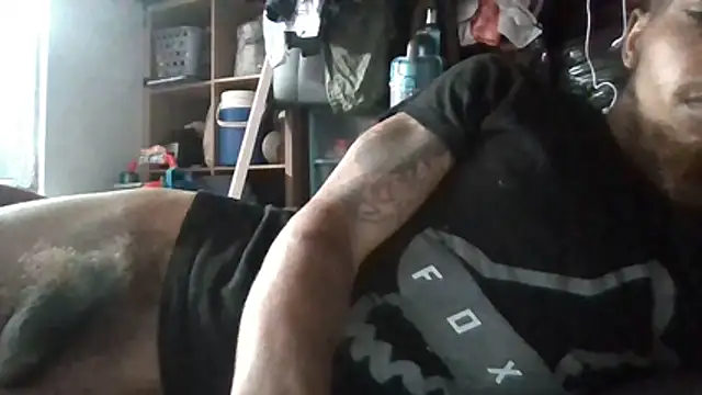 81grandplusthis's cam snapshot