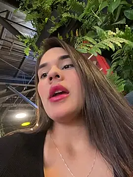 BellaLeclair's cam snapshot