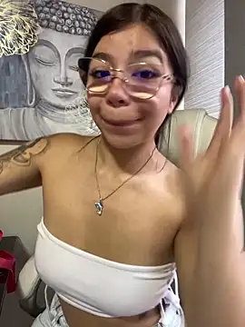 Maddy_Piink's cam snapshot