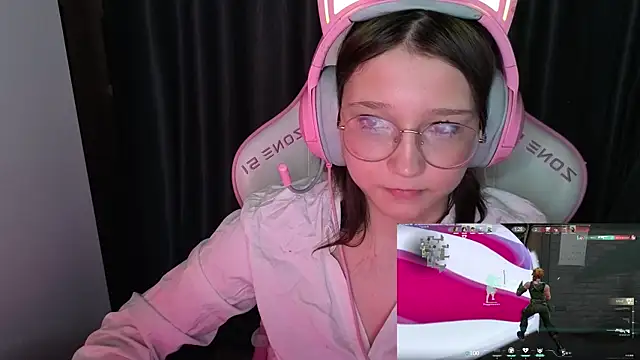 PinkiAura's cam snapshot