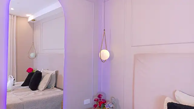 OlayaCooper live sex cam