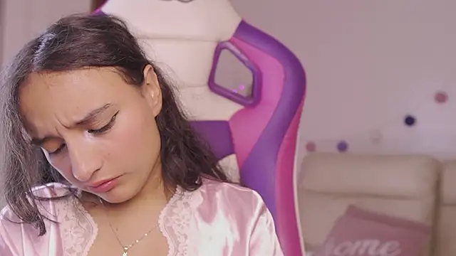 _emily_jonexs's cam snapshot