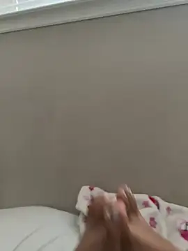 Angeliccreamyrican's cam snapshot