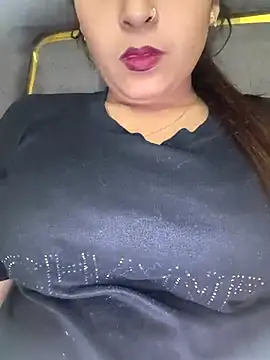 Shanaya_Hotty live sex cam
