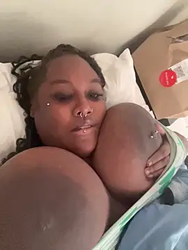 Cocomamii1's cam snapshot