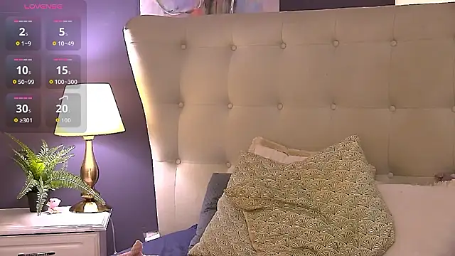 SeniGrandee live sex cam