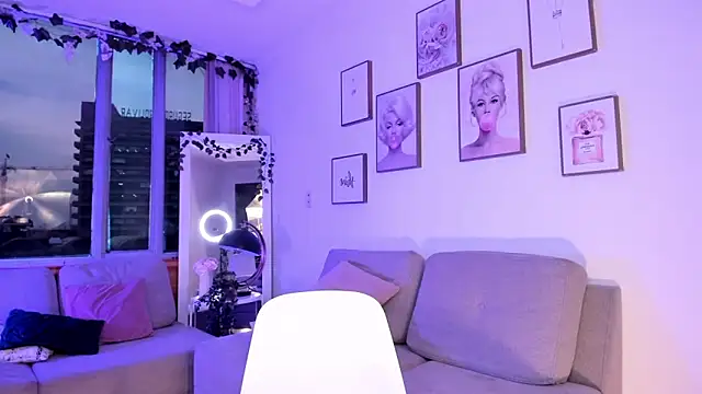 Bella_ev's cam snapshot