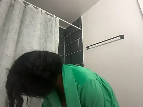 miamiworld's cam snapshot