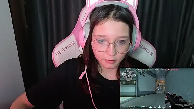 PinkiAura's cam snapshot