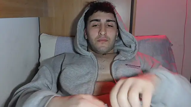 italianguy24's cam snapshot