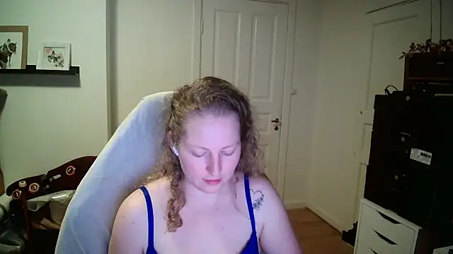 Girlnina-1995's cam snapshot