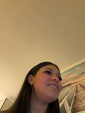 Alyshanon18 live sex cam