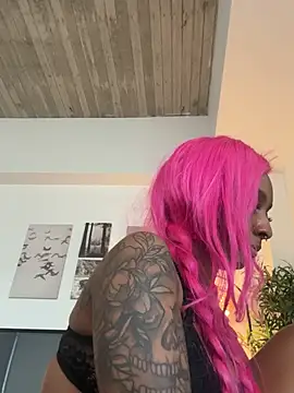 Your_Paris's cam snapshot