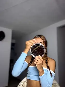 Nikol_Rang__ live sex cam