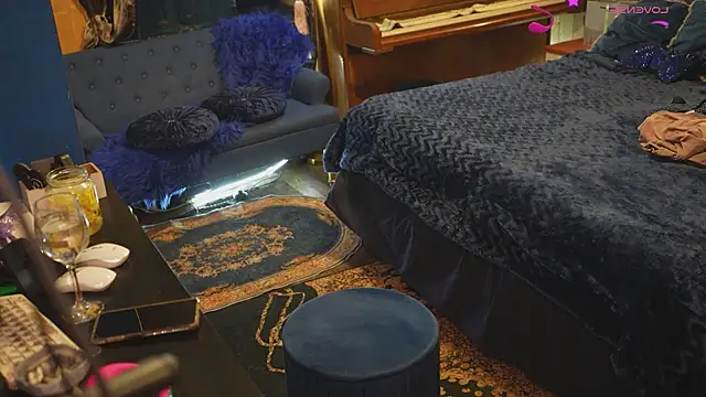 VanessaDoyle live sex cam