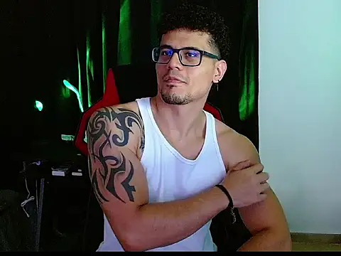 Logan0626's cam snapshot