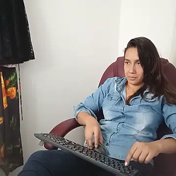 MiaAllure's cam snapshot