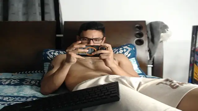 Tobicutee's cam snapshot