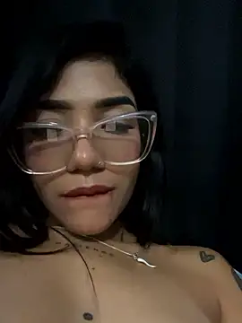 ElaRose_12's cam snapshot