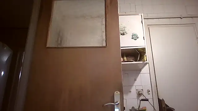 mariusica1@xh's cam snapshot