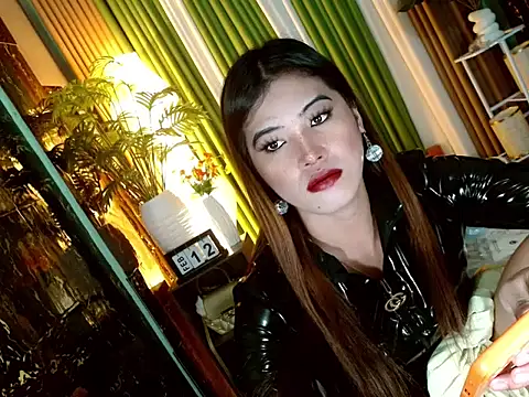 Queen_kendalx19 live sex cam