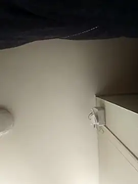 Yrresistible666's cam snapshot