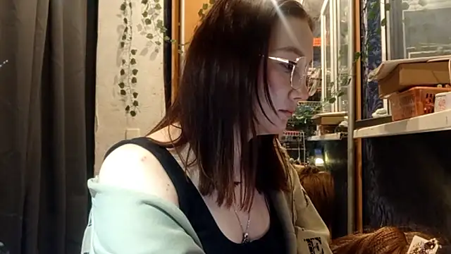 PhoebePalmer's cam snapshot