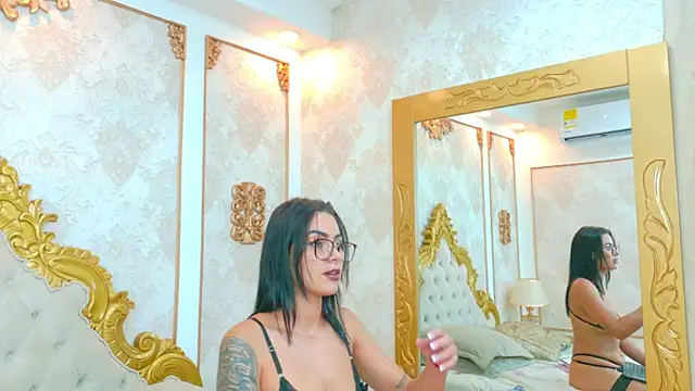 AishaCarpenter's cam snapshot