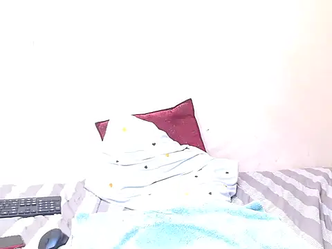 Xoli_11's cam snapshot