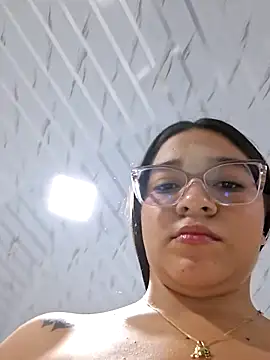 -VICKKY live sex cam