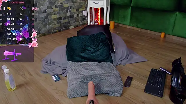 SelenSummer's cam snapshot