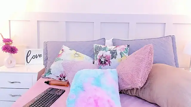 Jenya_Colins's cam snapshot