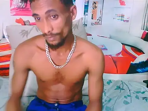 EroticPoison69's cam snapshot