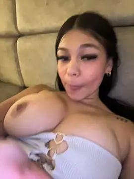 Alyshanon18 live sex cam