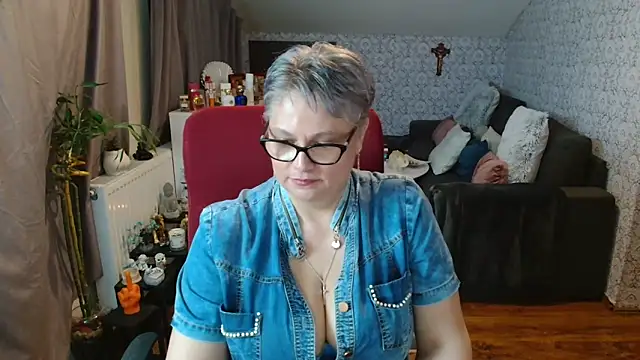 bigtits4you's cam snapshot