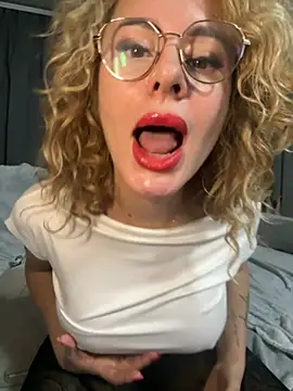 Tania201243's cam snapshot