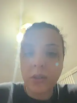 bunnythetailor's cam snapshot