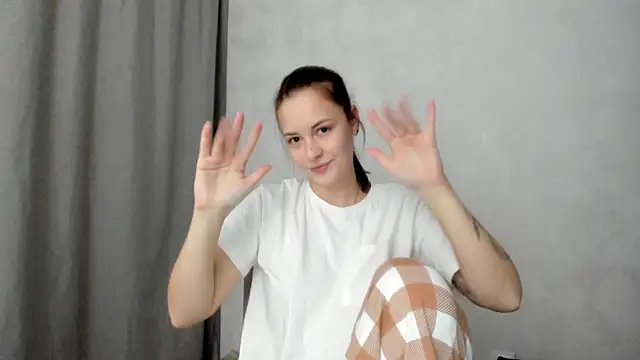 why_again_me's cam snapshot