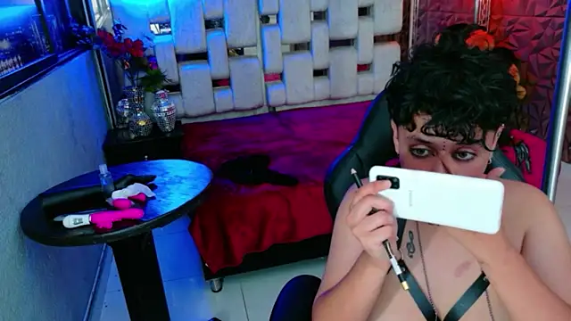 lunabustygirl's cam snapshot